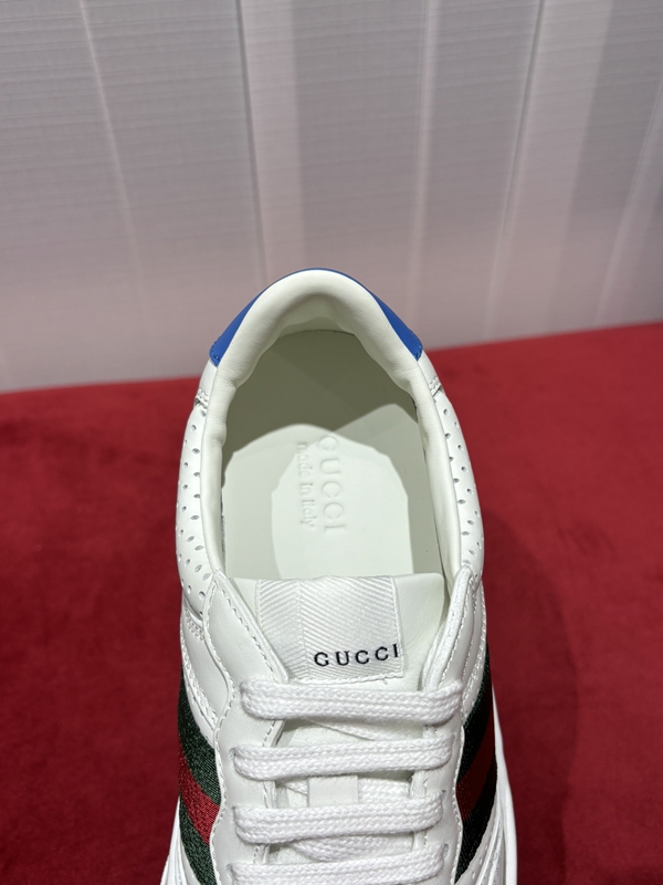 グッチ靴全体デザイン